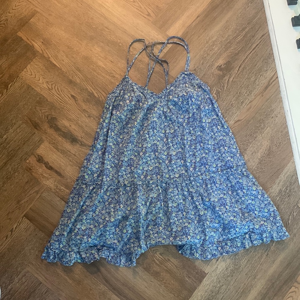 Flowy floral dress size medium